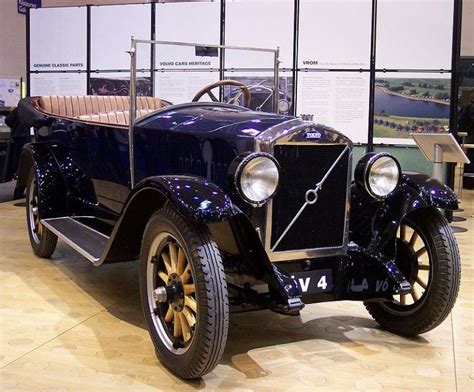 Pirmasis Volvo automobilis - Volvo ÖV 4