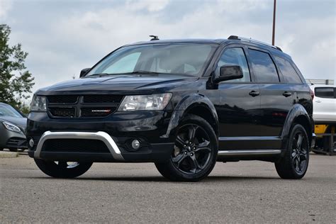 Dodge Journey išorė, akcentuojant erdvumą