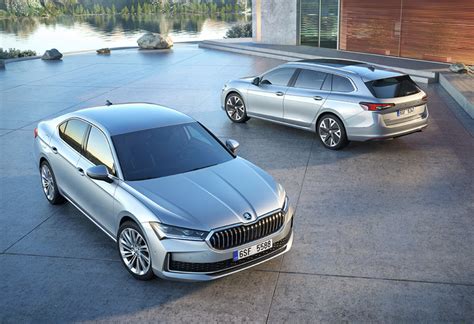 Skoda Superb variklių skyrius