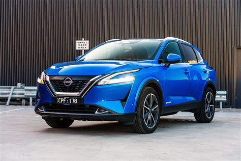 Nissan Qashqai važiuoklės schema, parodanti pakabos elementus