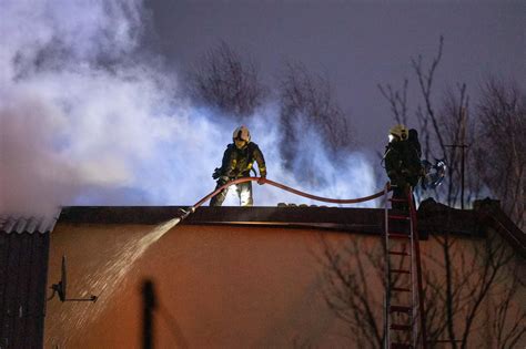 Teminis nuotrauka: kemperio remontas po avarijos ar apgadinimo