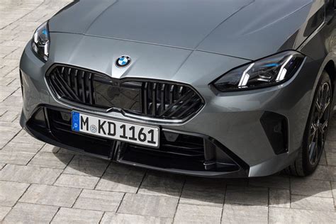 BMW X1 radiatoriaus grotelių dizaino elementai