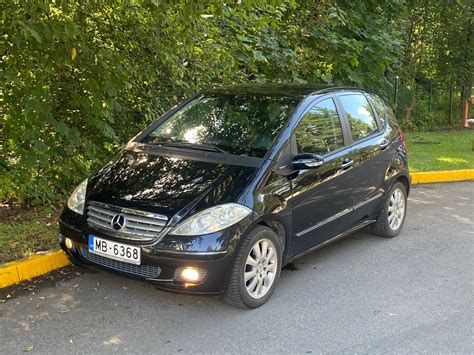 Mercedes-Benz A200 Avantgarde išorės dizainas, su pabrėžtais galiniais žibintais