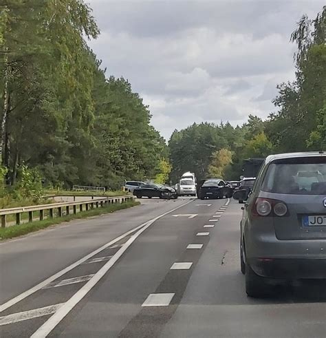 Apgadintų policijos automobilių ir 