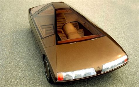 Citroën Karin koncepcinio automobilio eskizas
