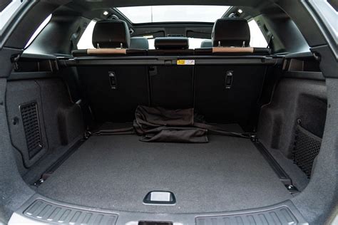 Teminis automobilio bagažinės kilimėlio nuotrauka Land Rover Discovery Sport