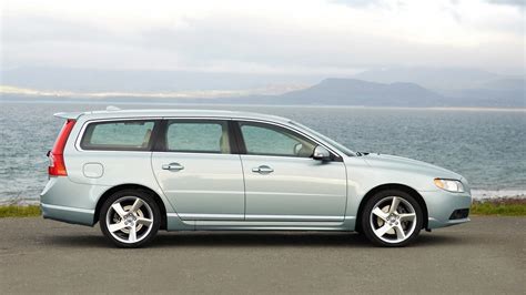 Teminis Volvo V70 automobilio salonas su Summum komplektacijos elementais