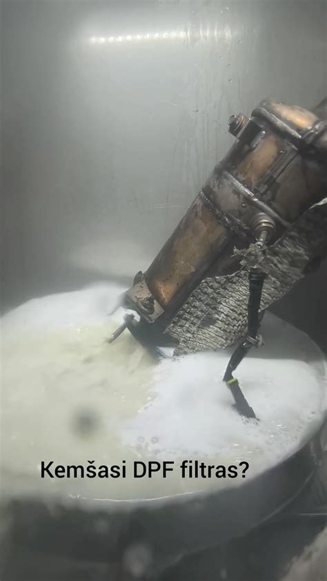 Užsikimšęs DPF filtras ir naujas DPF filtras