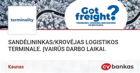 Tematinė nuotrauka, vaizduojanti logistikos operacijas terminale su vilkikais