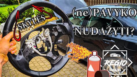 Teminė nuotrauka: meistras apsiuva automobilio vairą