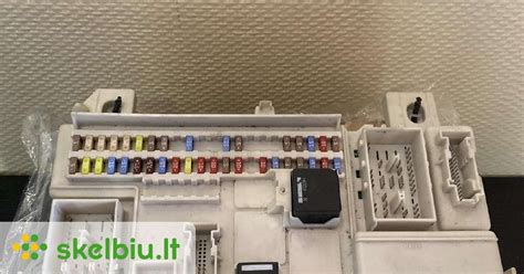 Saugiklių dėžutės schema Volvo V40
