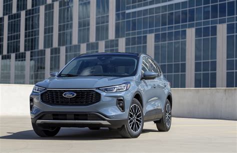 Ford Escape variklio remontas