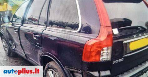 Infografika: moldingo dalys Volvo XC90 prie stiklo - komponentų sąrašas