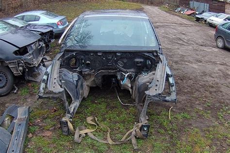 Tematinė nuotrauka: Nelegalus automobilių ardymas