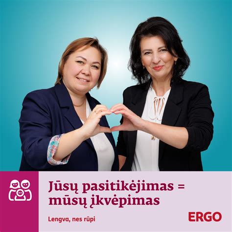 Pardavėjų-konsultantų komanda, aptarnaujanti klientus