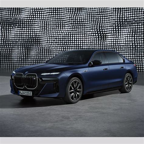 BMW 7 serijos variklių gama grafikas