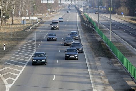 grafikas, lyginantis baudos taikymą Lietuvoje ir užsienyje