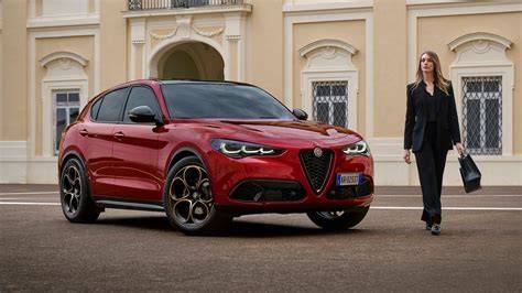 Alfa Romeo Stelvio dizaino iliustracija: sportiškas siluetas ir itališkas žavesys