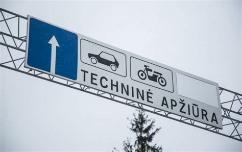 automobilio ridos grafikas su techninės priežiūros žymėmis
