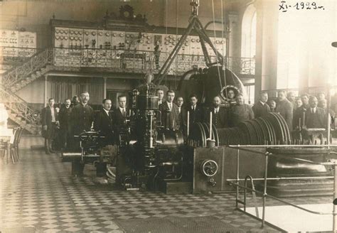 Nuotrauka, vaizduojanti Cugnot garo automobilį muziejuje