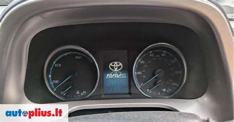 Toyota prietaisų skydelio pavyzdys