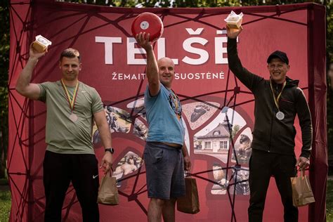 Nuotrauka: Sūrio gaudymo čempionatas Telšiuose