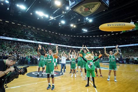 Paprūdžių kapinyno radinių piešiniai ir nuotraukos