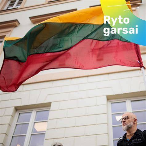 Video apie 15 įdomiausių visureigių istoriją ir jų pravažumą