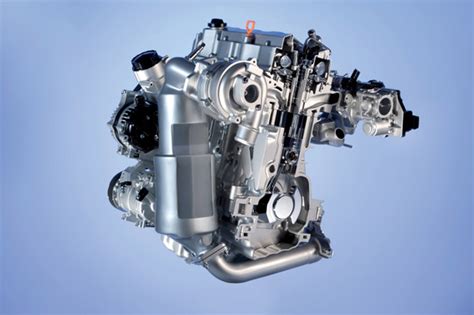 Detailed view of the 1.6-litre i-DTEC diesel engine of the Honda CR-V.