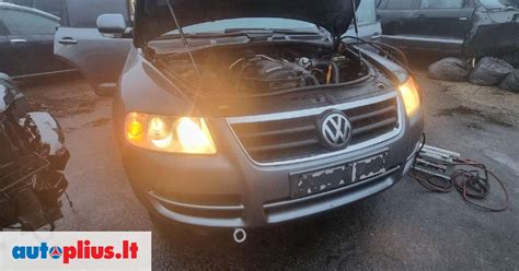 Volkswagen Touareg variklio skyriaus nuotrauka