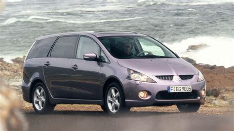 Mitsubishi Grandis salono nuotrauka