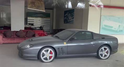 Salonas su naujais pigiais automobiliais