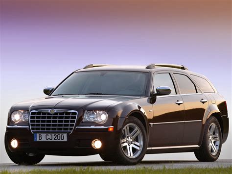 Chrysler 300C Touring automobilio nuotrauka