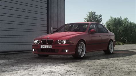 BMW E39 salono nuotrauka, akcentuojanti medžiagų kokybę