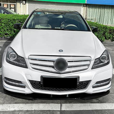 Mercedes-Benz W204 automobilio nuotrauka su lizingo informacija