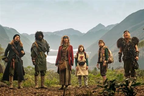 Teminė fotografija, vaizduojanti Sofią Carson pagrindiniame vaidmenyje filme „Pelenė gyvai“ (2016)
