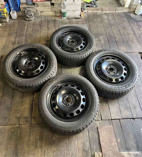 R16 ratlankiai su 5 tvirtinimo taškais ant Toyota automobilio