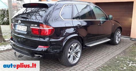 BMW X5 prabangus visureigis bendras vaizdas