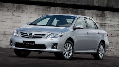 Istorinis Toyota Corolla modelis su klasikinėmis linijomis