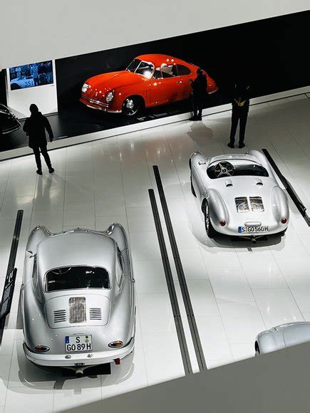 Porsche muziejaus pastatas Štutgarte