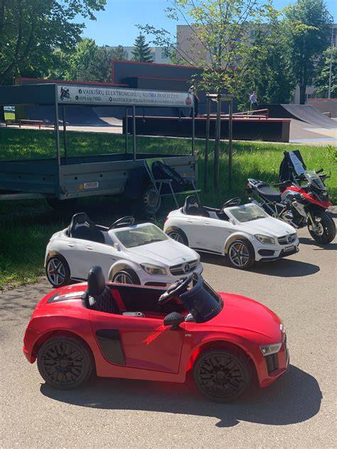 Vaikiškų elektromobilių nuotrauka - realistiškas automobilis vaikams