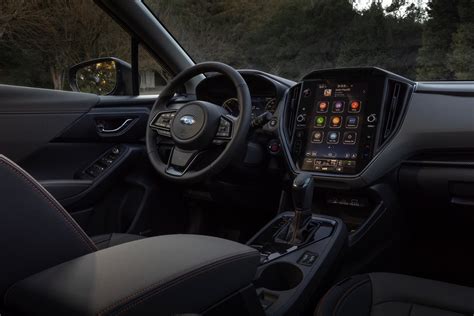 Subaru Crosstrek Hybrid interjeras su 11.6 colių ekranu