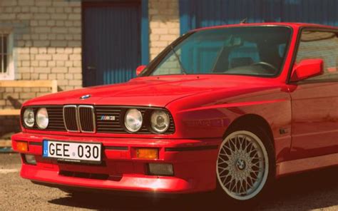 Tematinė nuotrauka: modifikuotas BMW E30