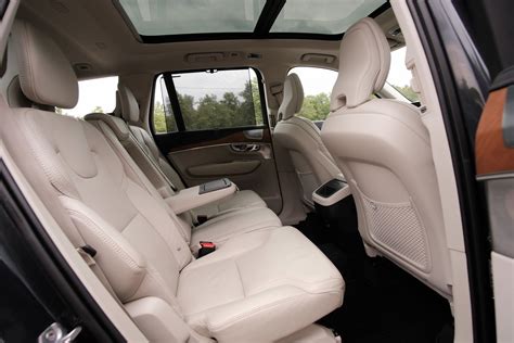 Volvo XC90 interjero ir sėdynių konfigūracijų schema