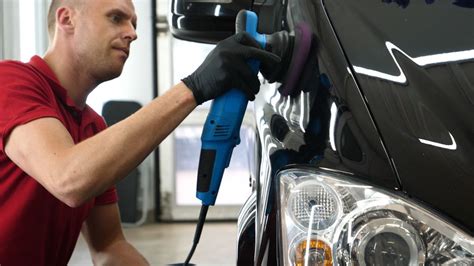 Teminė nuotrauka apie apgaulingą automobilio išvaizdą