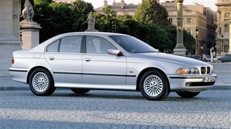 Infografika: BMW 525 TDS vakuumo sistema ir pagrindinės dalys