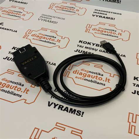 „VCDS“ diagnostikos įrangos ekranas su klaidų kodais