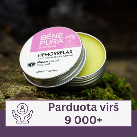 Fotografija, kurioje matomas trūkęs vamzdelis, einantis nuo karterio alsuoklio, ir nuo jo varvantis tepalas.