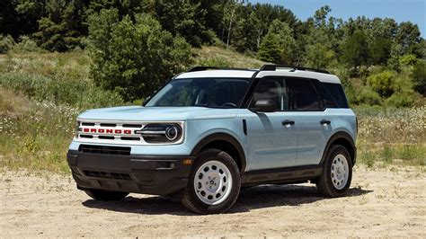 Tematinė nuotrauka: naujos kartos Ford Bronco bekelėje