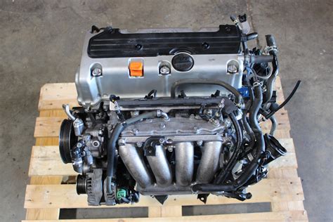 Honda CR-V 2.4L i-VTEC variklio nuotrauka
